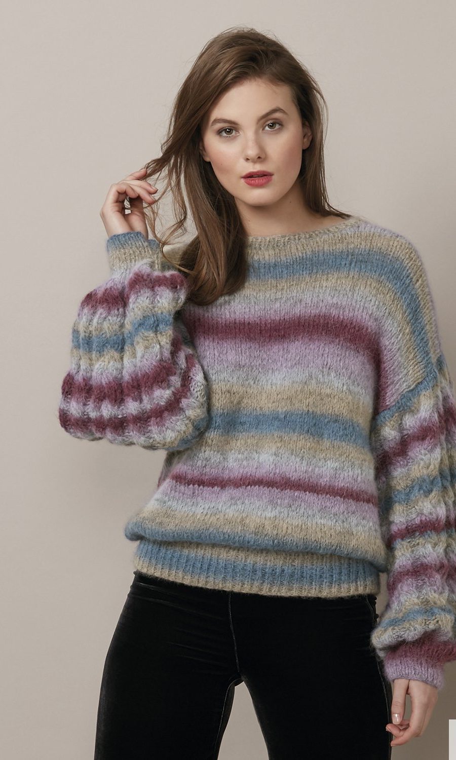 pattern-knit-crochet-woman-sweater-autumn-winter-katia-6136-31-g