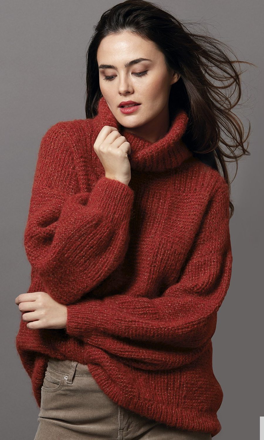 pattern-knit-crochet-woman-sweater-autumn-winter-katia-6136-40-g