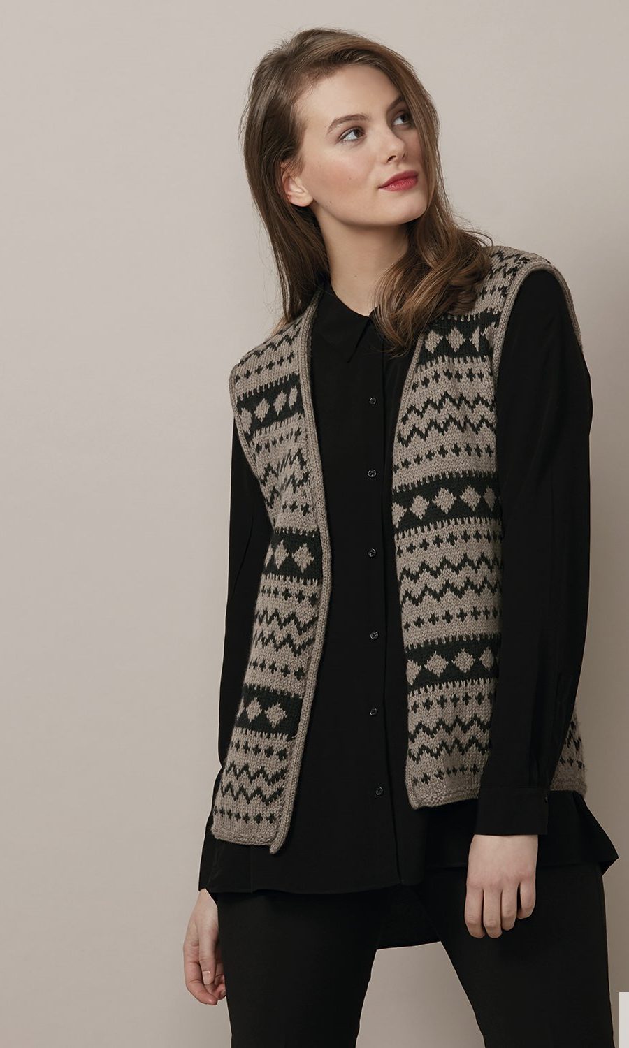 pattern-knit-crochet-woman-vest-autumn-winter-katia-6136-35-g